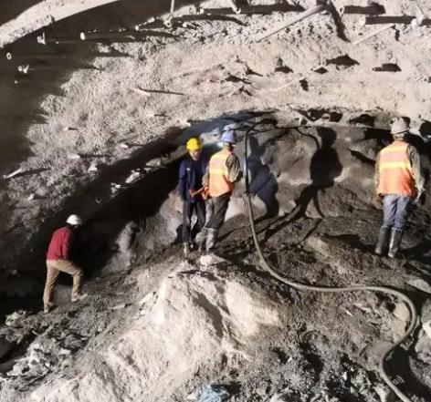 沂南拱顶带模注浆料的施工流程及注意事项